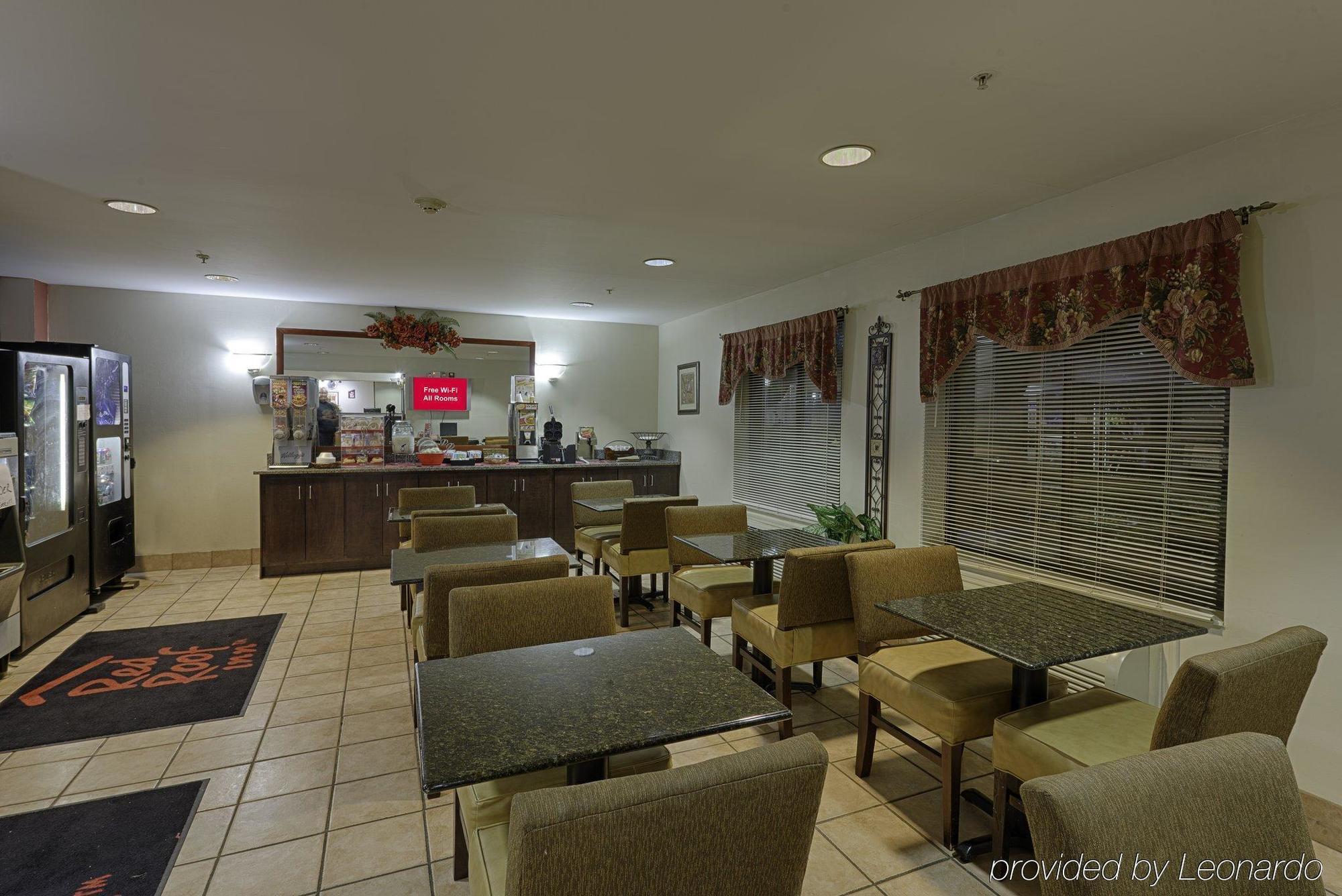Red Roof Inn & Suites Savannah Airport Pooler Exterior foto